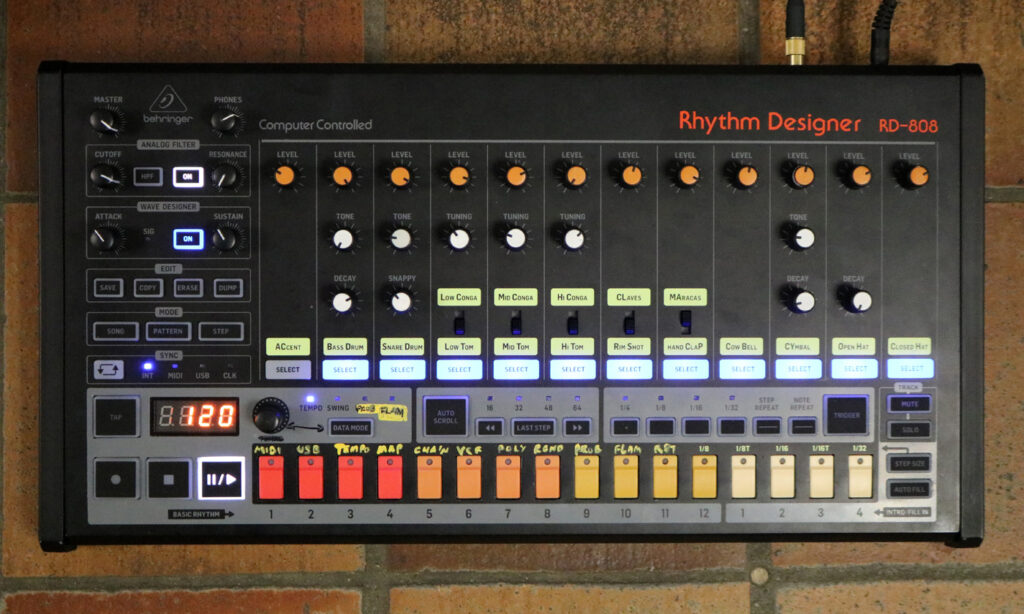 Behringer Rhythm Designer RD-808 (Foto: Felix Klostermann)