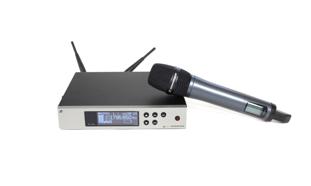 Empfänger und Sender: Das Sennheiser Evolution Wireless Vocal-Set G4 kann im Test voll überzeugen