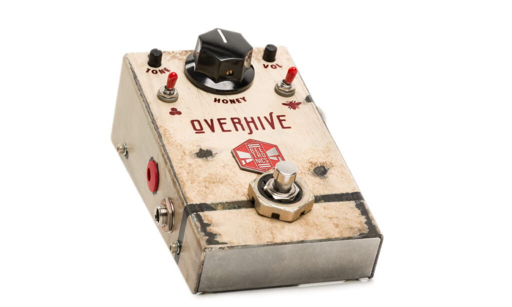 Von weichen Leadsounds bis zu moderaten Rockbrettern hin zu 70s Midgain-Sounds liefert das Beetronic Overhive alles in herrvorragender Qualität.