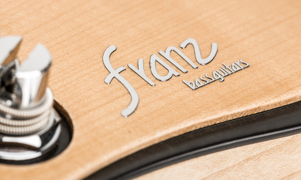 Ein heller Stern am deutschen Basshimmel: die Firma Franz Bassguitars von Xaver Tremel!