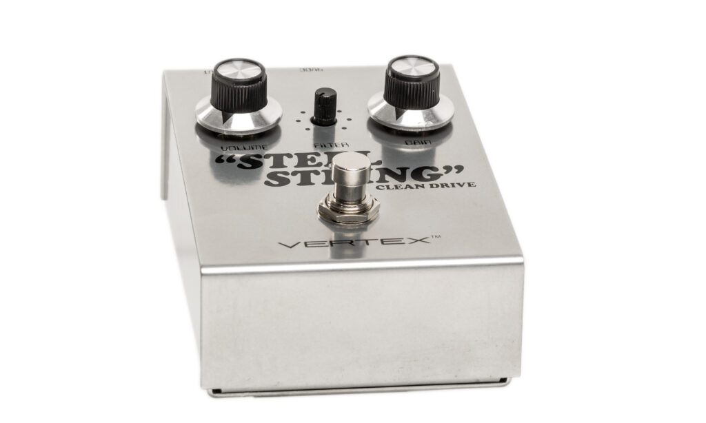 Das Steel String Clean Drive erzeugt den typischen Dumble Steel String Singer Charakter mit leichter Kompression, sattem Sustain und einem dezenten und harmonischen Zerrverhalten.