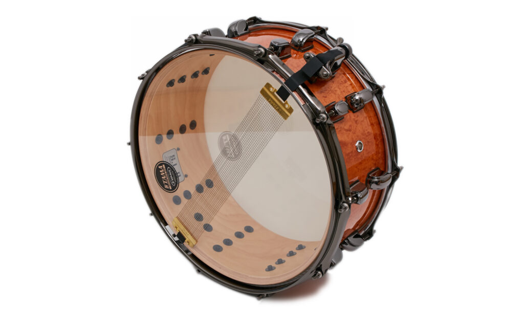 Fokussiert klingender, moderner Allrounder. Mit der limitierten S.L.P. G-Maple Snare sind viele Sounds möglich.