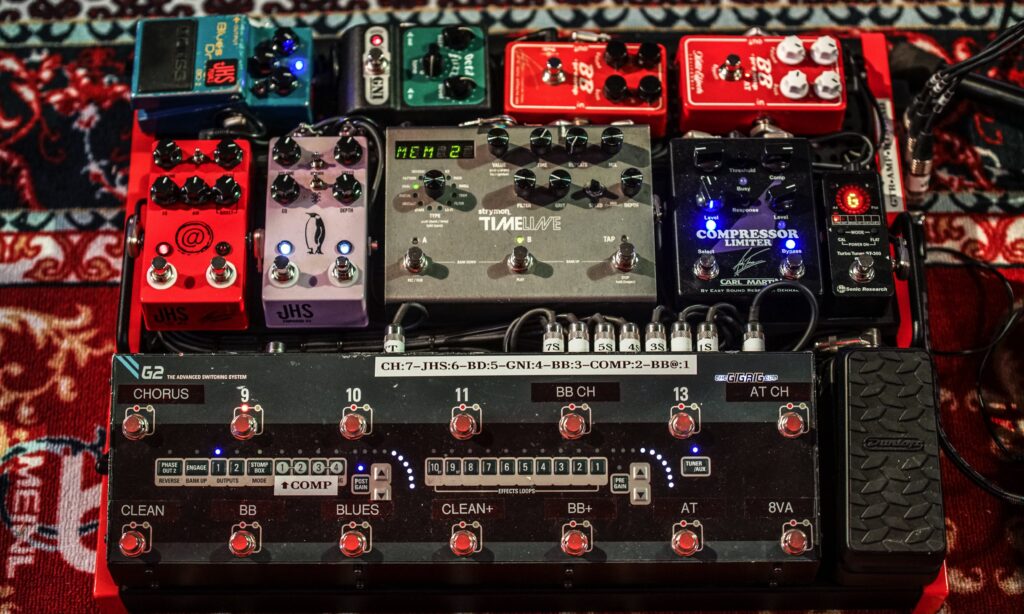 Andy Timmons' Pedalboard