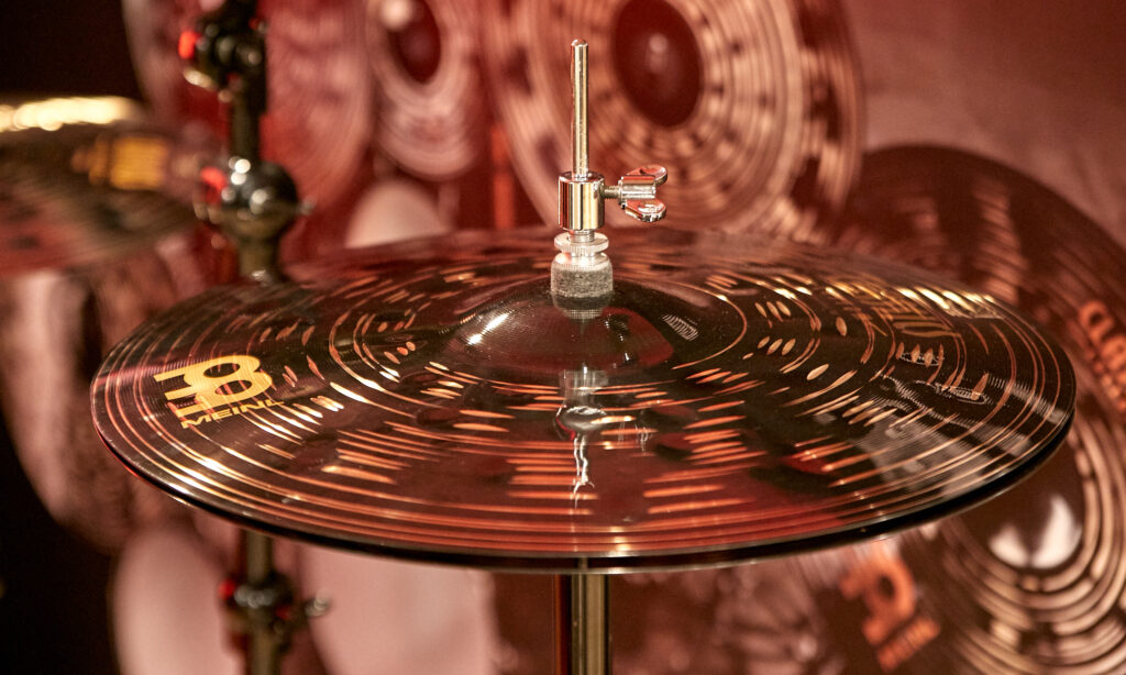 16" Classics Custom Dark Hi-Hat