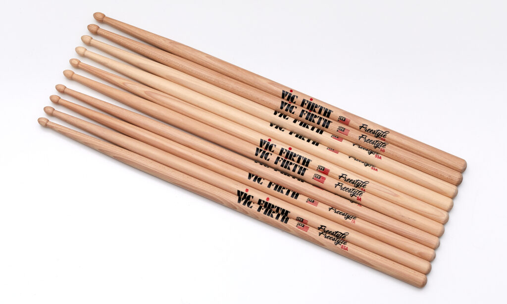 Ein Zoll macht den Unterschied: Die Vic Firth American Concept Freestyle Drumsticks.