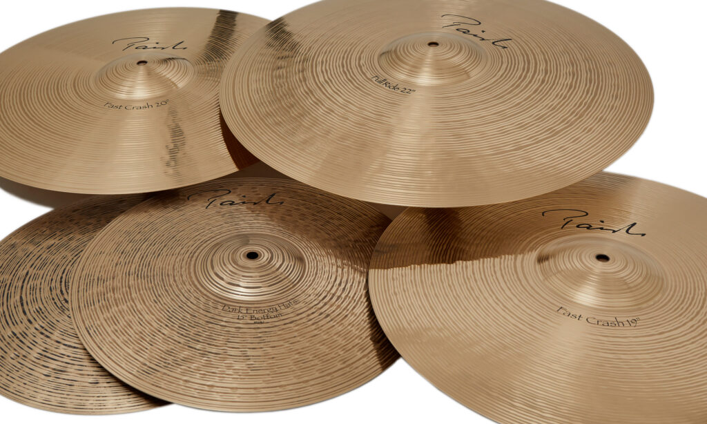 Perfekte Verarbeitung, perlende Sounds, allerdings auch stolze Anschaffungspreise: die vier Paiste Signature Modelle.