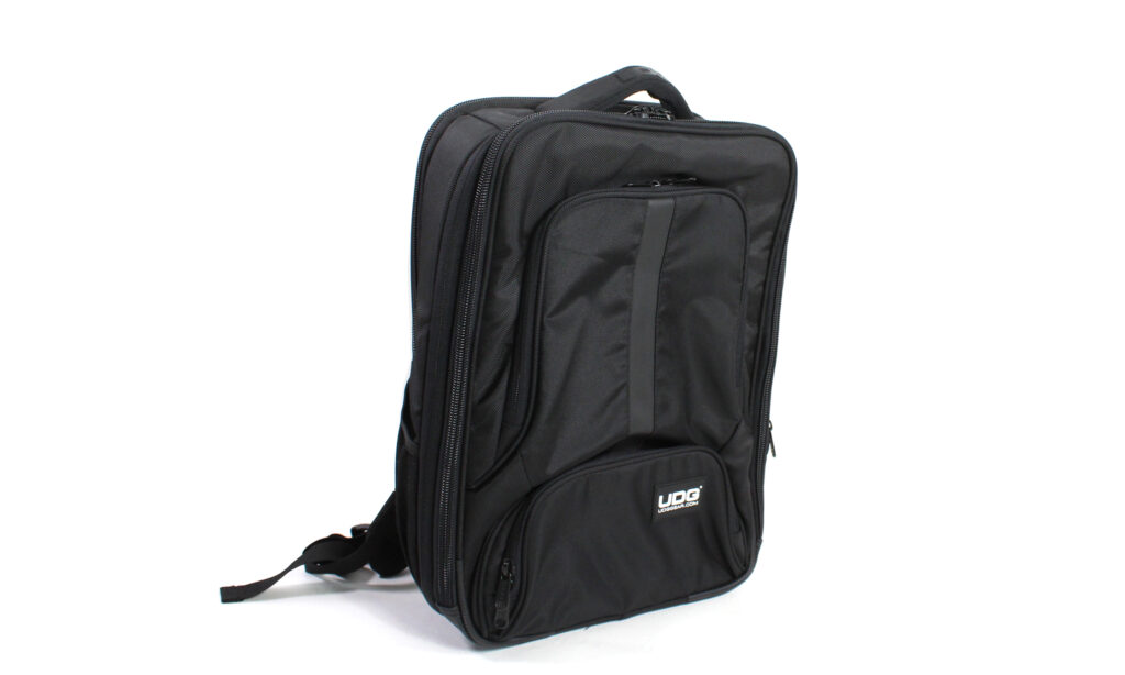 03_UDG_Ultimate_Backpack_Slim