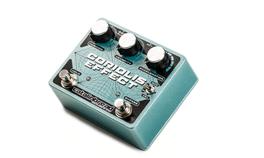 Das Catalinbread Coriolis Effect-Pedal ist gut verarbeitet, bietet mehrere Effekte und abgedrehte Soundmöglichkeiten - ideal für Klangforscher.