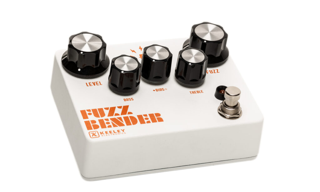 Der gelungene Mix aus beiden Fuzz-Welten bietet so etwas wie einen Vintage-Fuzzsound mit erweiterten Gainreserven.