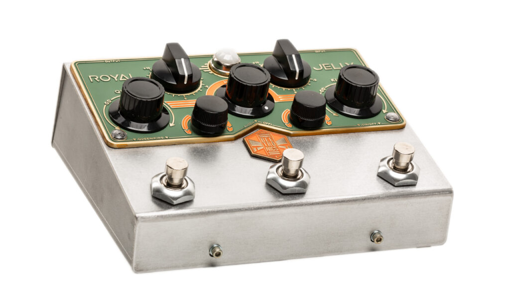 Mit einem etwas dreckigeren Grundsound bietet das Beetronics Royal Jelly eine hohe Flexibilität im Bereich zwischen Overdrive und Fuzz.