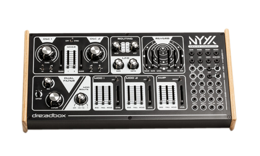 Der Dreadbox Nyx V2 ist ein einzigartiges Instrument, das sich von vielen anderen analogen und subtraktiven Synths durch seine besondere Zielrichtung und einen eigenständigen Klang abhebt.