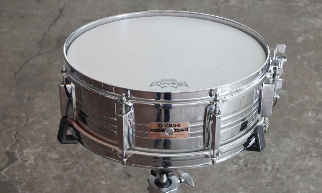 Grandiose Sound-Preis-Ratio: Die Yamaha SD-5000 Snare gibt es schon für unter 100 Euro.