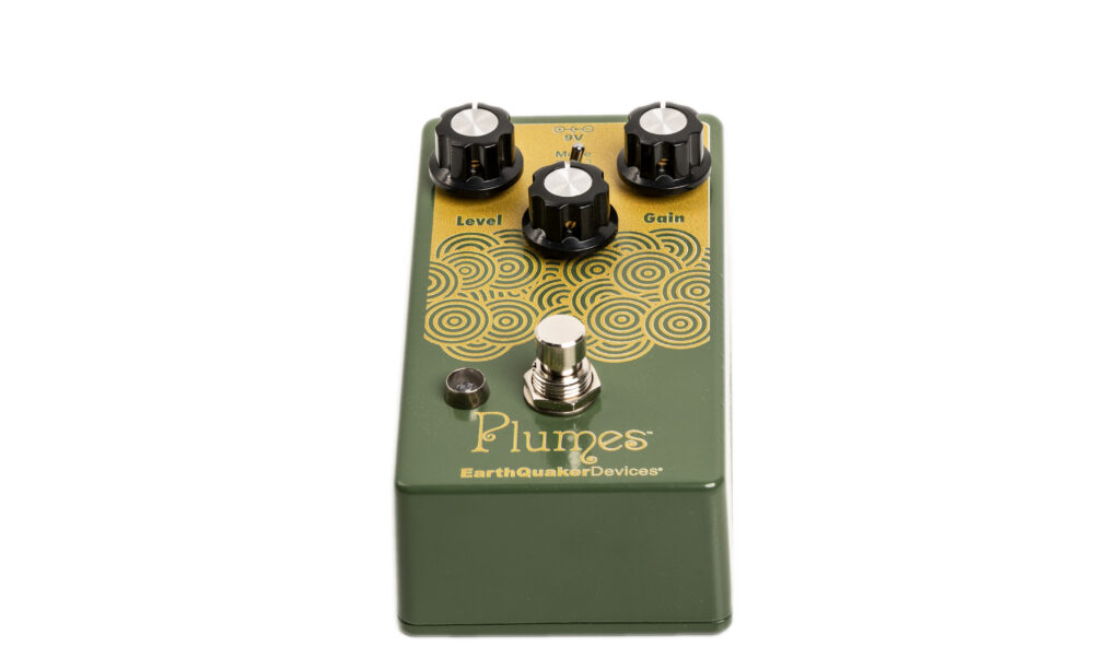 Das EarthQuaker Devices Plumes Pedal überzeugt mit einer guten dynamischen Ansprache und bietet durch drei schaltbaren Clipping-Modes viele Variationsmöglichkeiten.