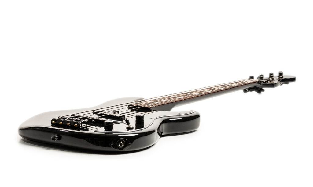 Der neue Fender Duff McKagan Deluxe ist ein Rockbass wie aus dem Bilderbuch!