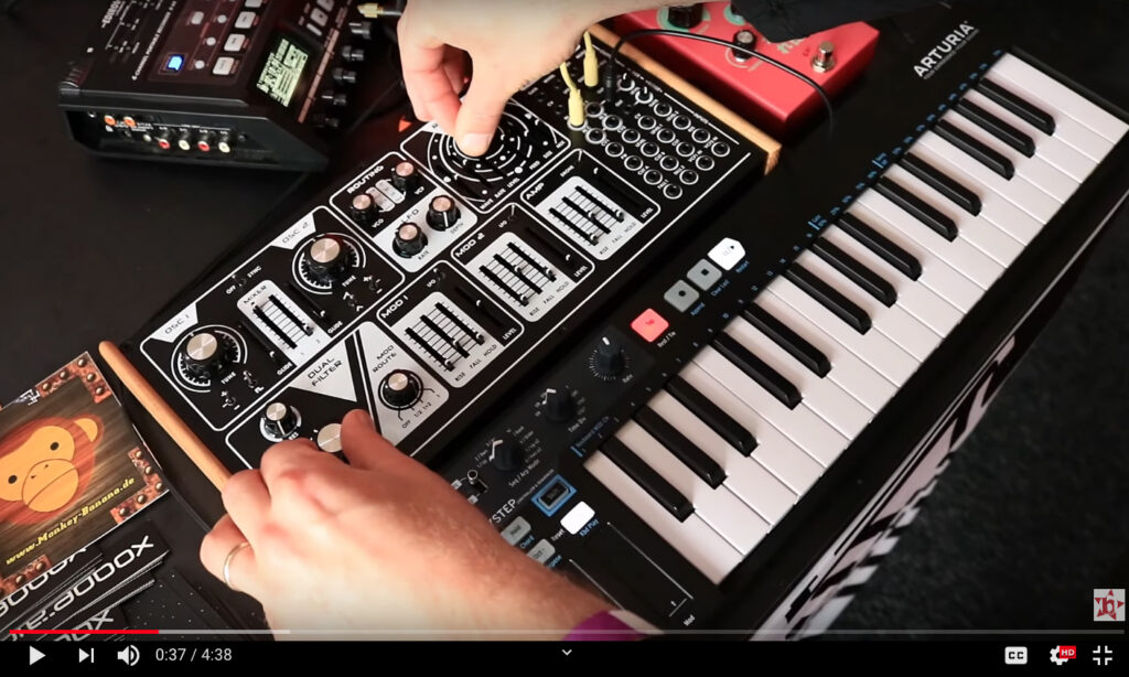 Bonedo Synthesizers (Bild: YouTube / Bonedo Synthesizers)