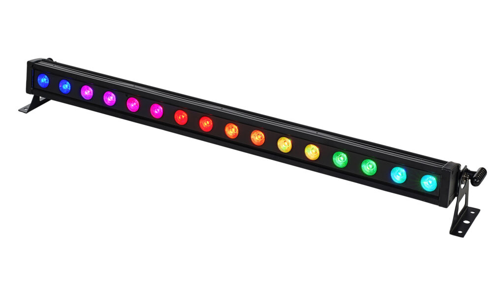 Eignet sich auch für den Outdoor-Einsatz: Varytec Street Bar MK3 IP65 16x3W RGB