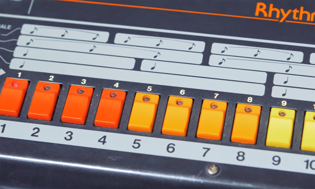 Der Sequenzer der TR-808. (Foto: Reverb | Youtube-Video)