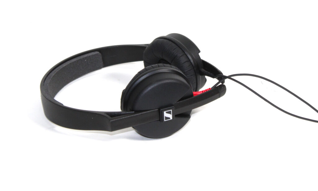 07_Sennheiser_HD-25_light