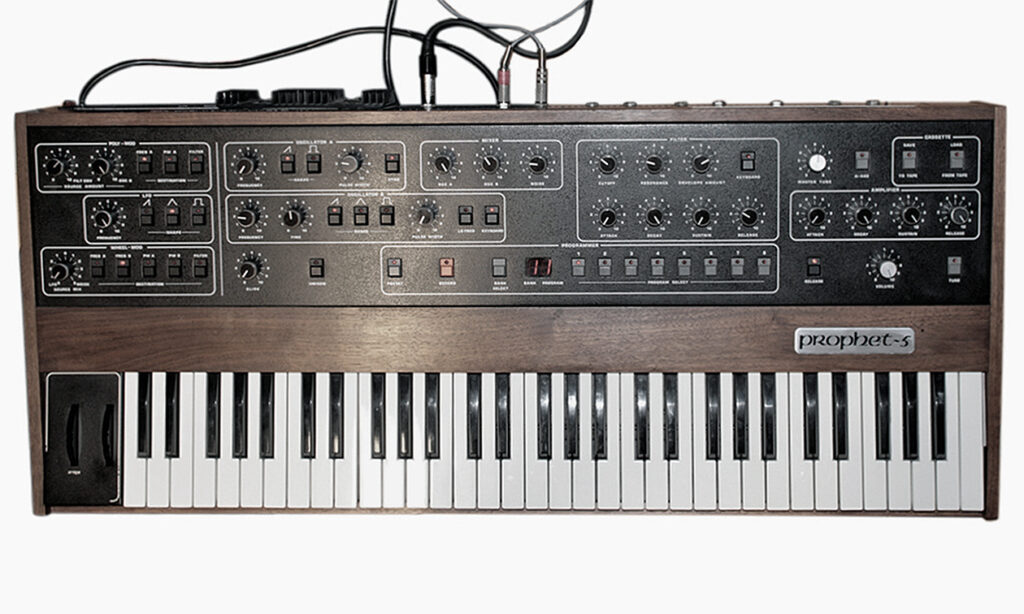 Der Sequential Circuits Prophet 5 ist einer der begehrtesten Synthesizer.