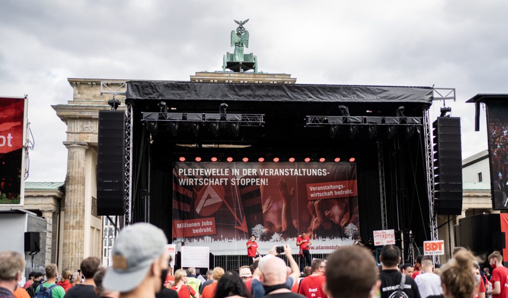 Kundgebung vor dem Brandenburger Tor am 9. September 2020 (Bild: Manuel Weidt)