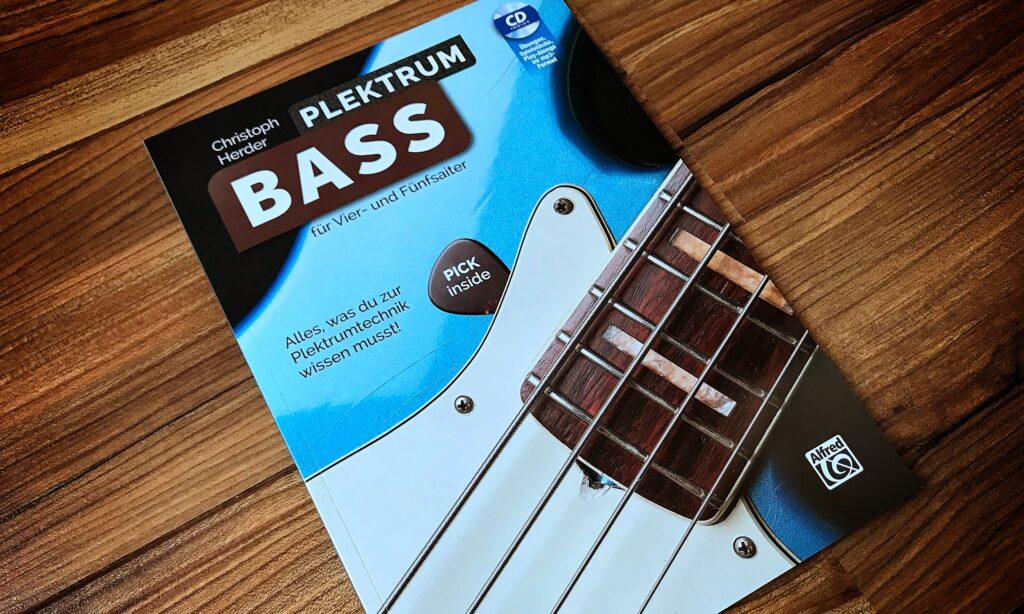 Plektrum Bass - Christoph Herder