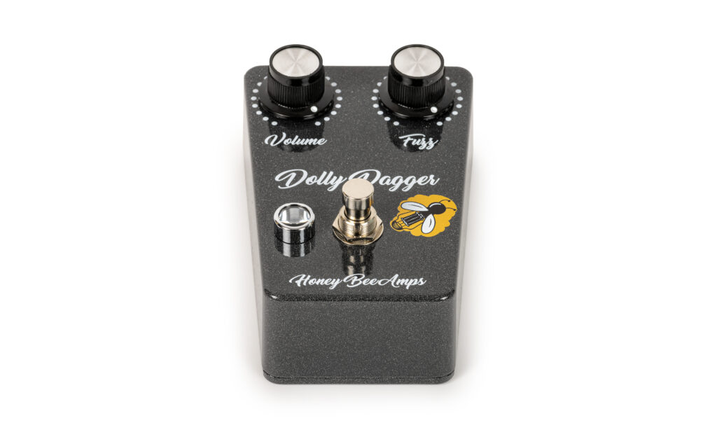 Das in Ungarn handgefertigte Honey Bee Amps Dolly Dagger Germanium Fuzz liefert amtliche Sounds bei allen Reglerstellungen.