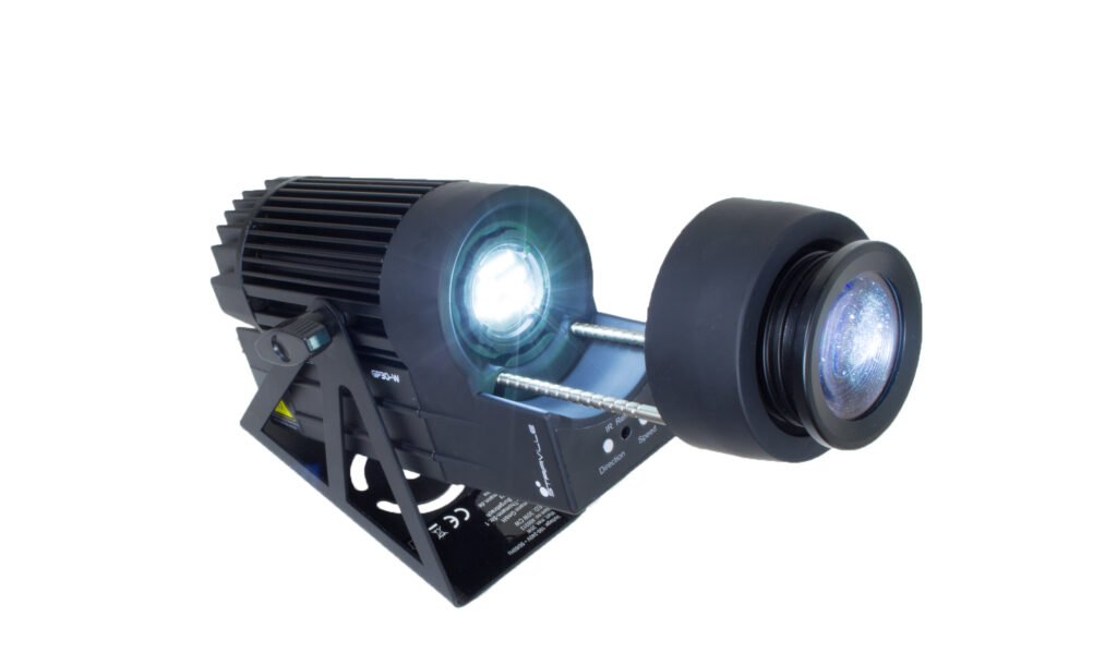 Leistungsstarker Logo- und Bild-Projektor für „Size-E“-Gobos: Stairville GP30-W LED Gobo Projector 30W