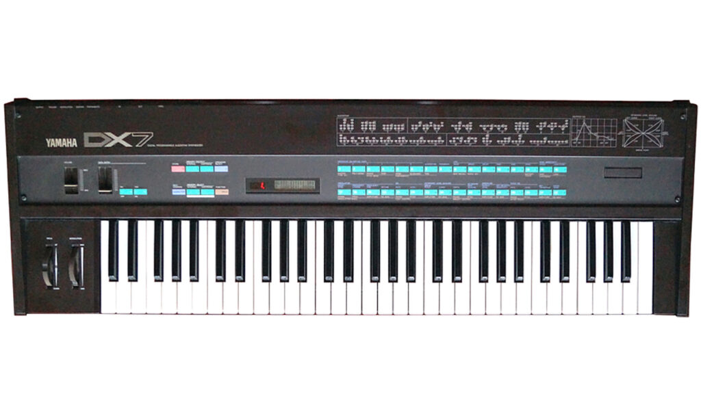 Der Yamaha DX7 revolutionierte als digitaler Synthesizer die 1980er Jahre.