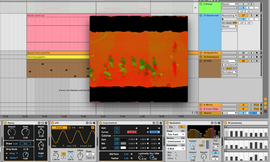 Verschiedene Parameter von „ColorControl“ werden von zwei Step Sequencern moduliert.