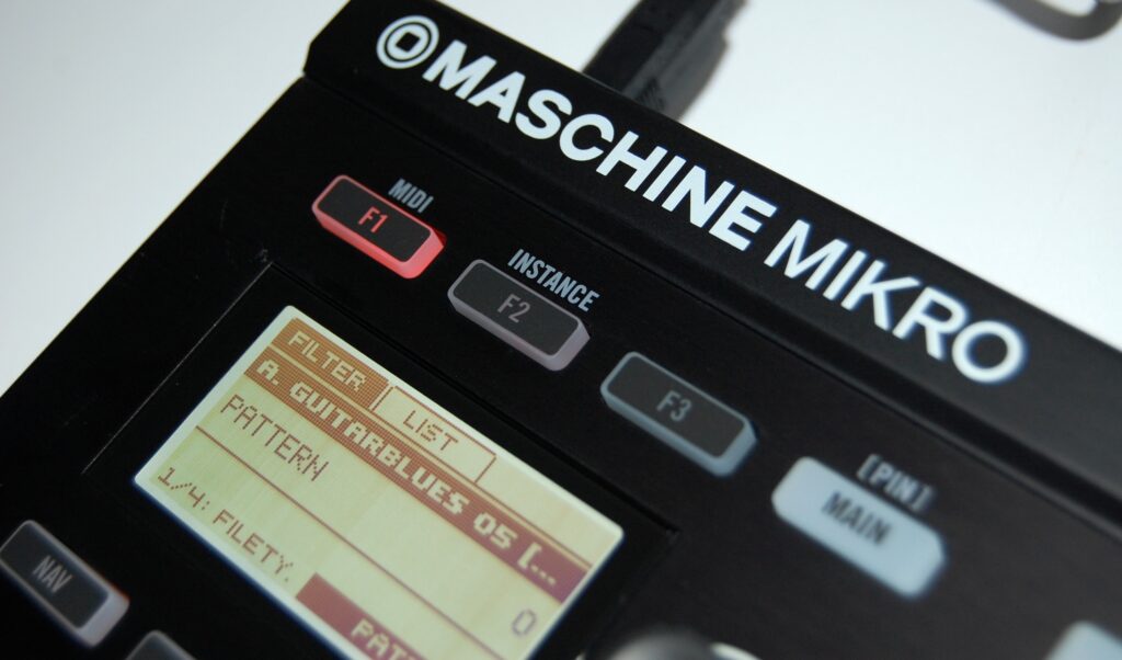 FTasten_Maschine_Mikro_Native_Instruments_11-1017475 Bild