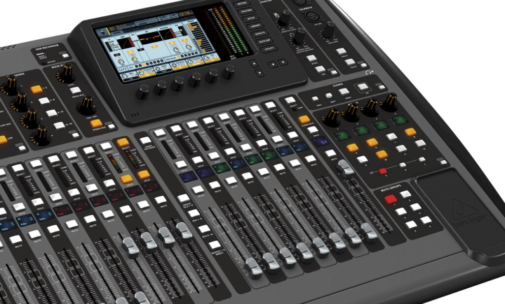 Behringer_X32_Preview9-1043446 Bild