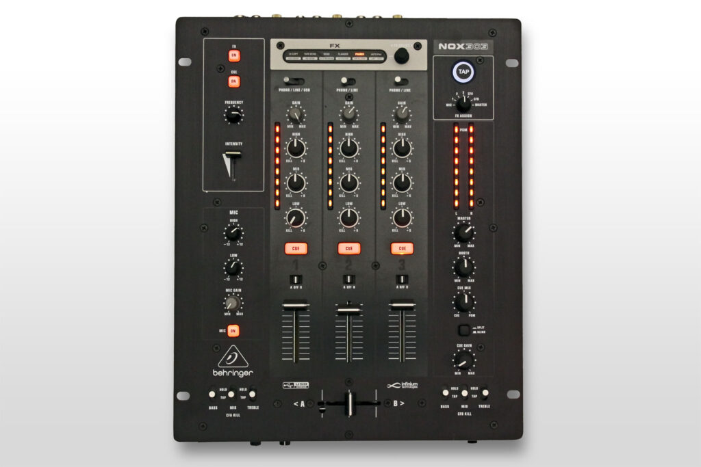 DJ-Mixer-Feature_48-1043107 Bild