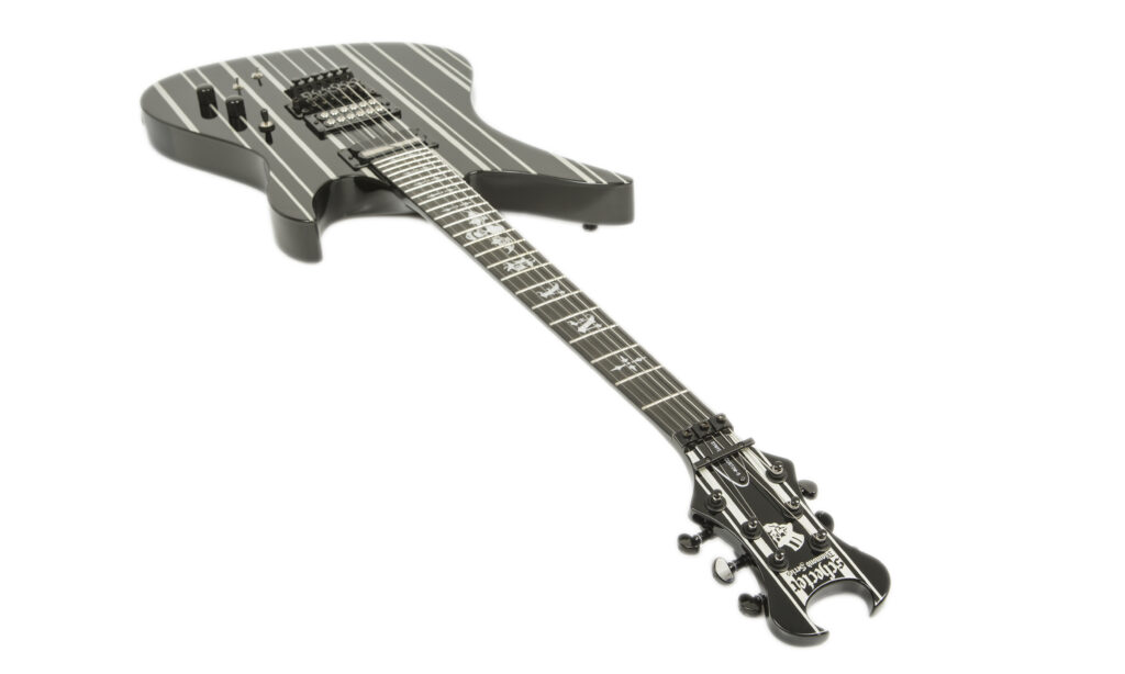 Schecter_Synyster_CustomS_FR_005FIN-1007299 Bild