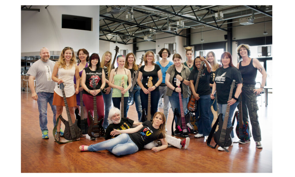 Bild: Warwick Ladies BassCamp 2014, zur Verfügung gestellt von Warwick