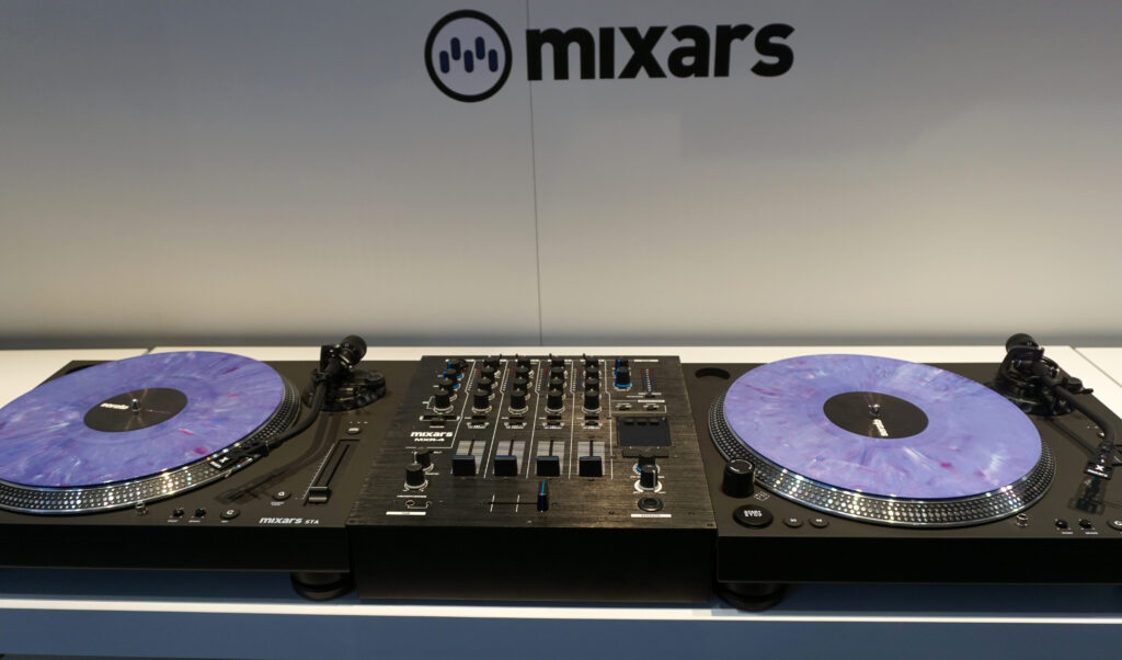 Mixars_LTA_MXR4