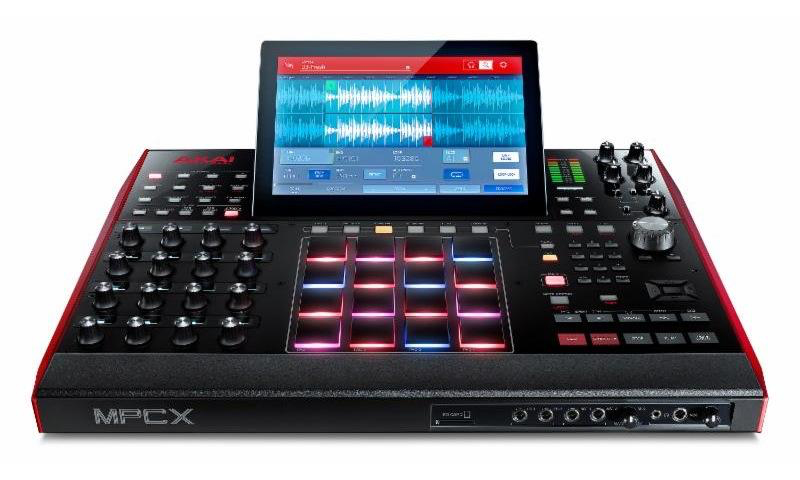 AKAI MPC X (Bild: zur Verfügung gestellt von inMusic)