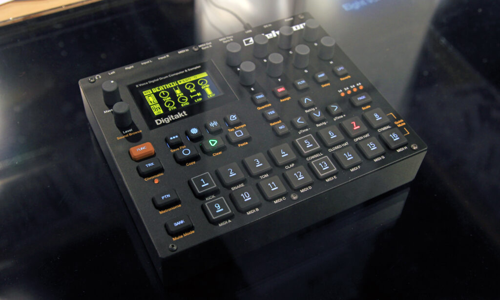 Auf der NAMM Show 2017 noch unter Glas: der Elektron Digitakt