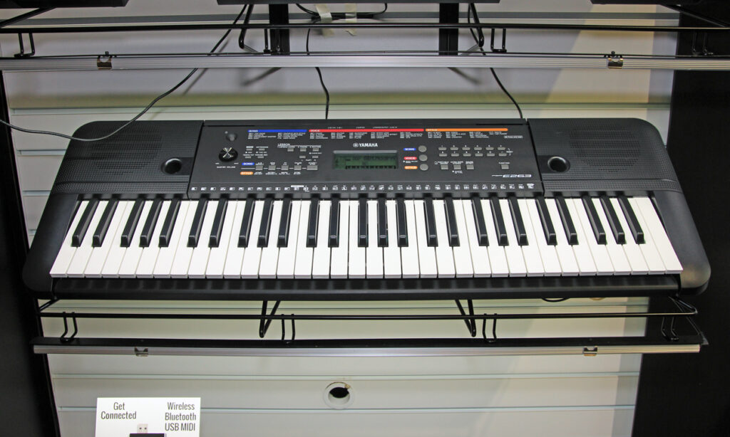 Yamaha hat auf der NAMM Show 2017 das PSR-E263 Keyboard gezeigt.