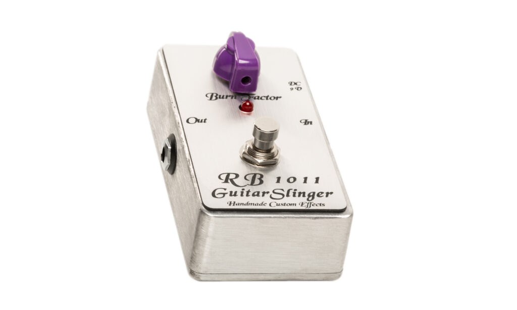 Der GuitarSlinger RB1011 weiß mit authentischen Sounds zu überzeugen und harmoniert mit vielen Amps.