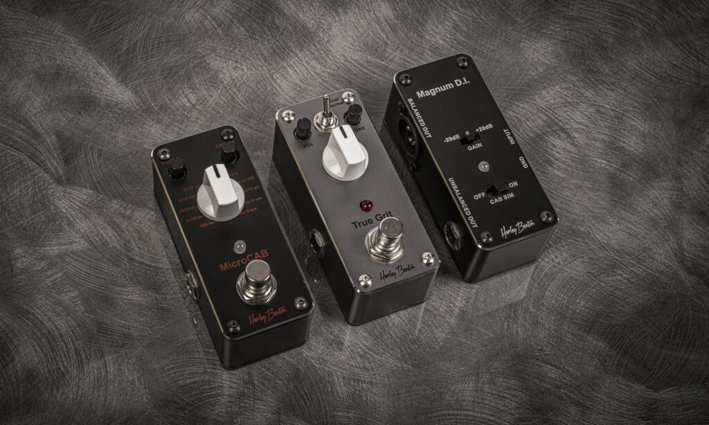 Die drei Mini Pedale True Grit (Preamp/Overdrive), MicroCAB (Lautsprecher-Simulation) & Magnum D.I. sind solide verarbeitet und erweisen sich als brauchbare Helferlein mit guter Performance.