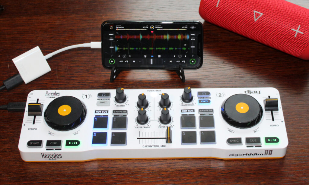 Hercules DJControl Mix mit iPhone und CC-Kit