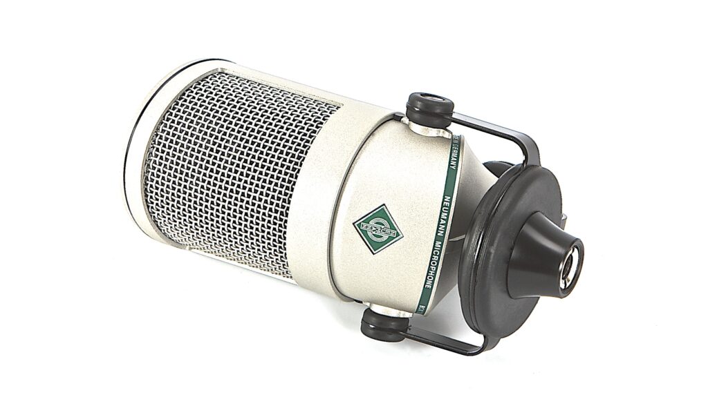 Neumann_BCM_705_dynamisches_Broadcast_Mikrofon_Test-3 Bild