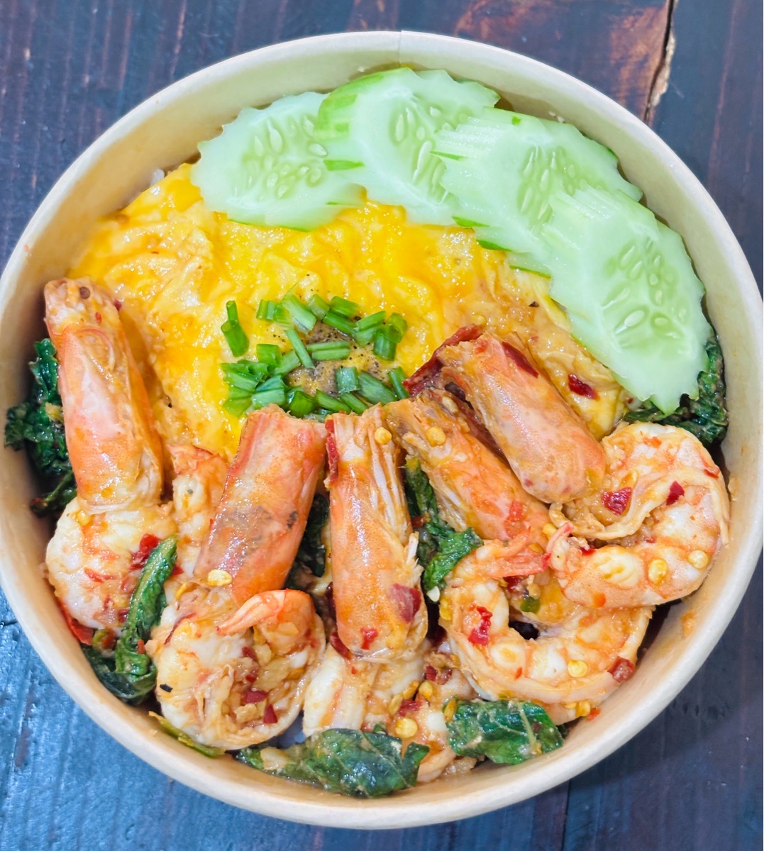 กะเพราเดือด ไข่ข้น by.ฝ้าย 2
