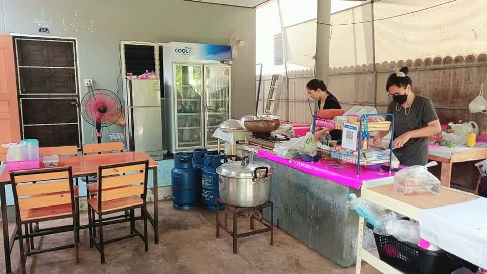 ข้าวขาหมูซอย 8 2