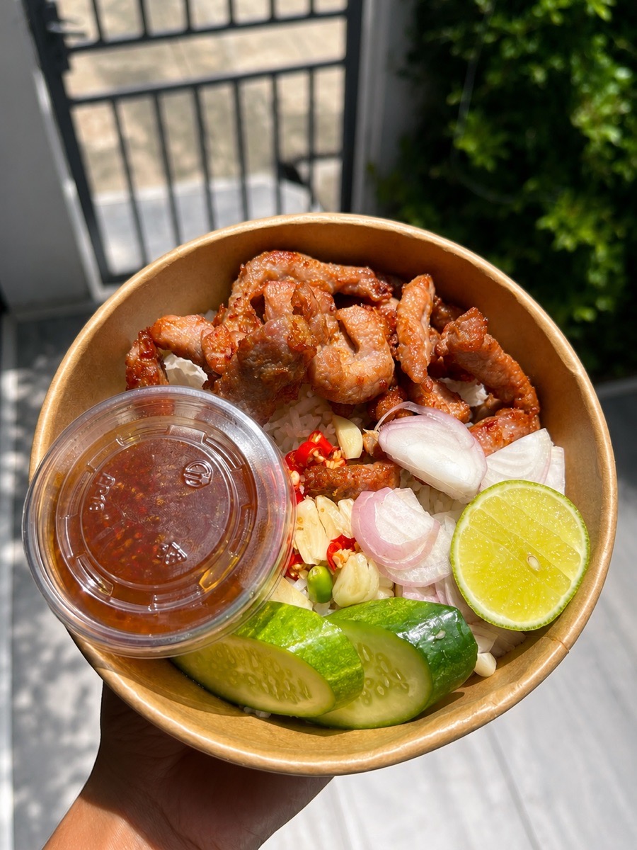 กะเพรา by สำรับบ้านเรา 3