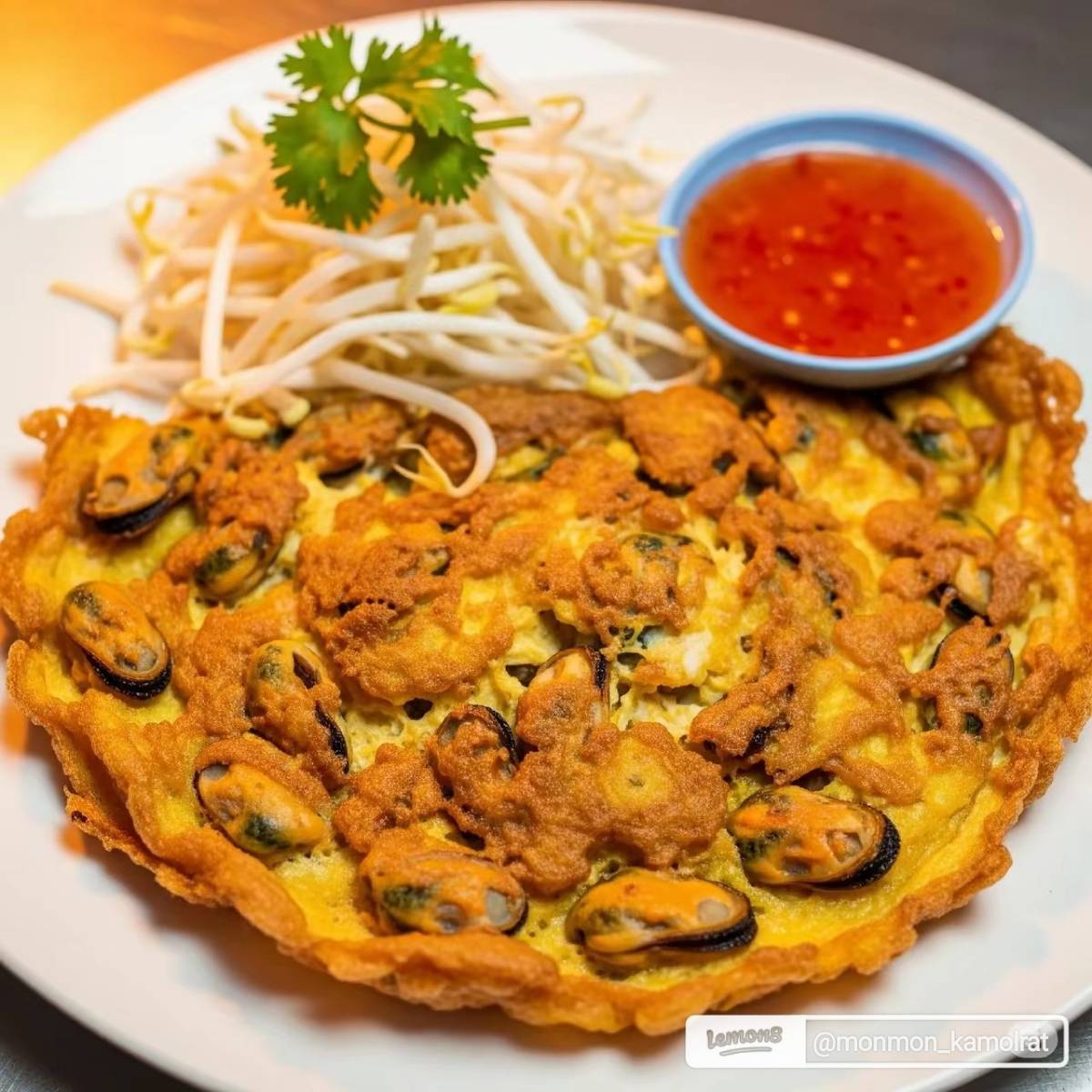 ผัดไทหอทอด​กะทะ​ร้อน​ 2