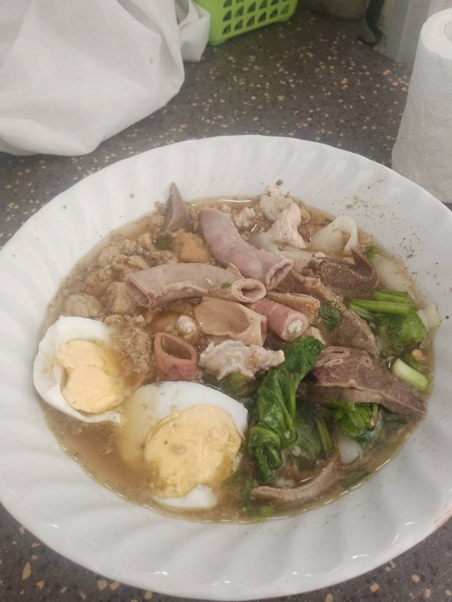 ต้มเลือดหมู  ดวงมณี 3