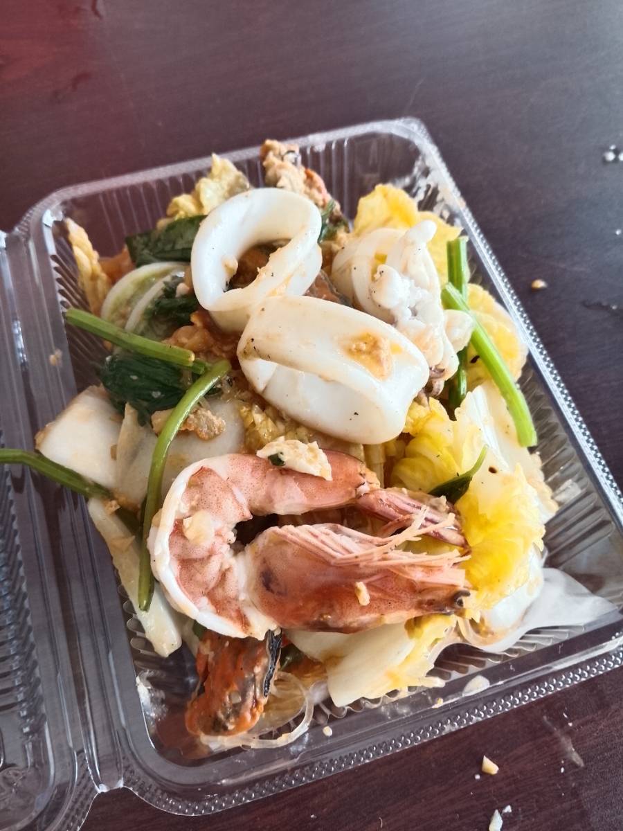อาม่าผัดไทย&สุกี้ 3