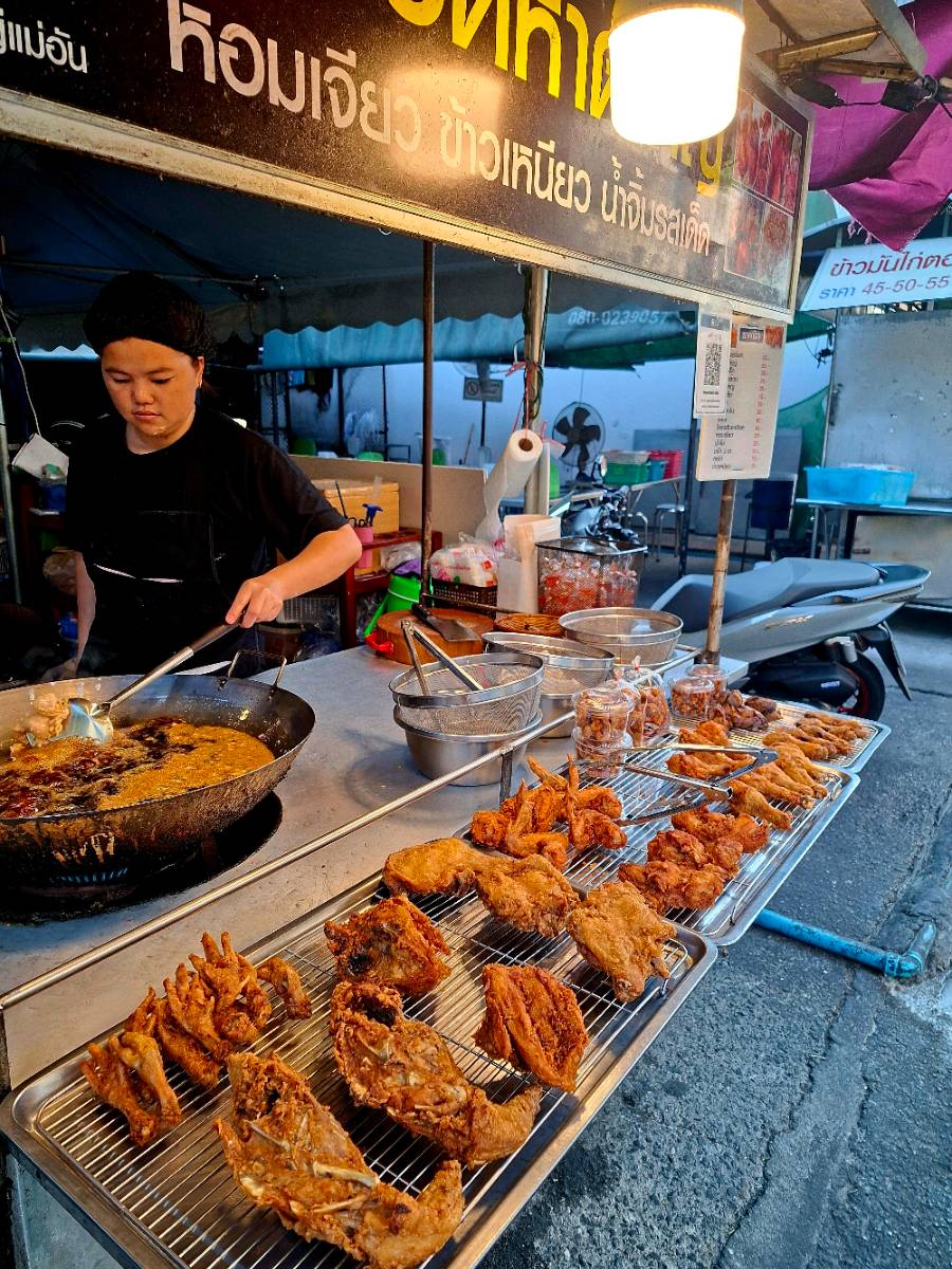 ไก่ทอดหาดใหญ่แม่อัน24ชม. 3