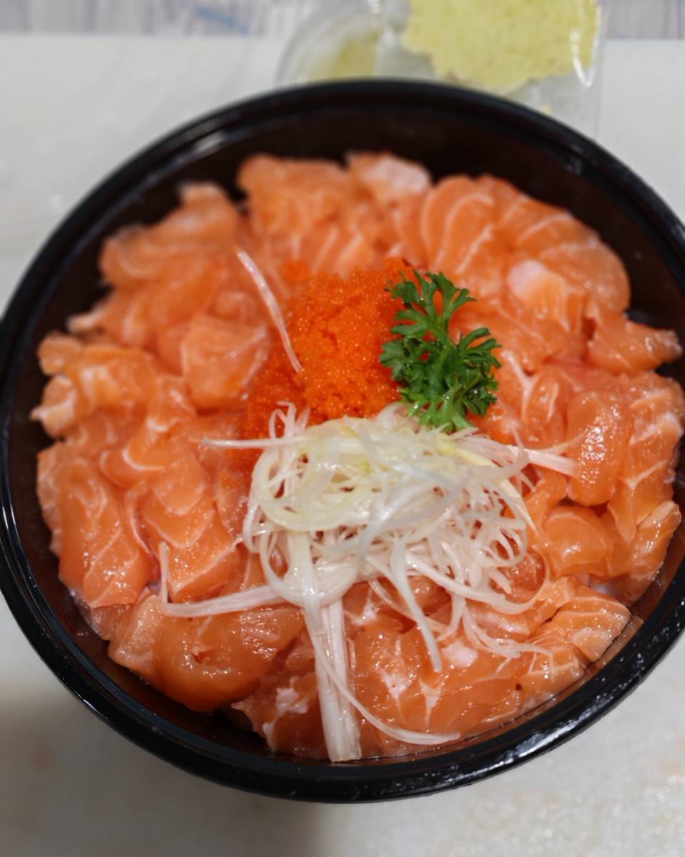 เพชร​โตย​ซูชิ​บ้าน​ทรง​ไทย​ 3